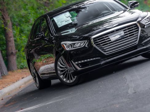 Used 2017 Genesis G90 5.0 Ultimate AWD/4WD image 24