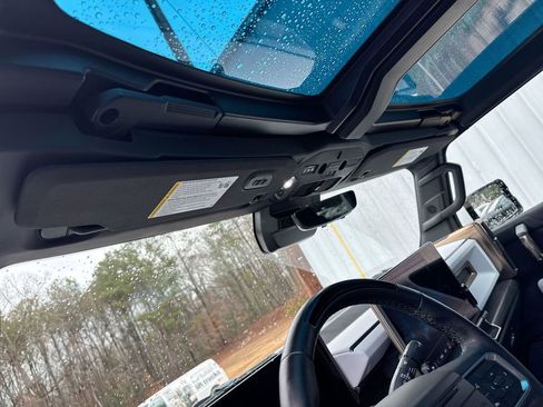 Used 2025 GMC Hummer EV 3X w/ LPO, Cargo Utility Package image 19