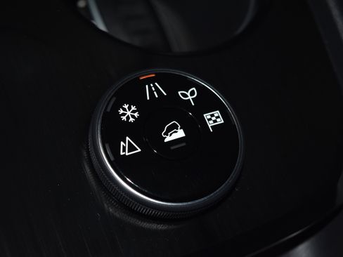 New 2026 Nissan Rogue SV AWD/4WD image 13