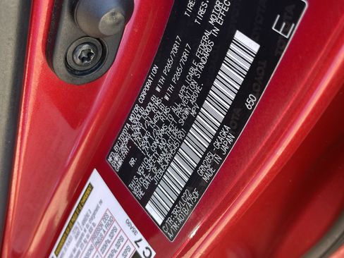Used 2017 Toyota 4Runner TRD Off-Road Premium AWD/4WD image 34