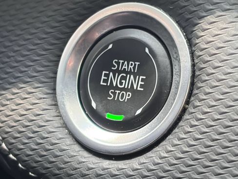 Used 2025 Chevrolet Equinox LT FWD image 20