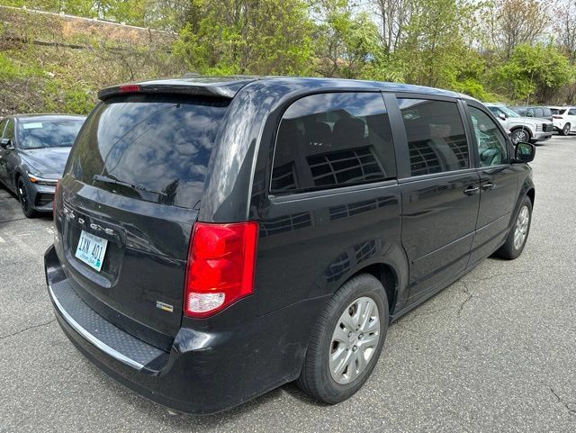 Used 2016 Dodge Grand Caravan SE w/ Quick Order Package 29E SE FWD image 4