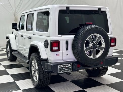Used 2018 Jeep Wrangler Unlimited Sahara image 6