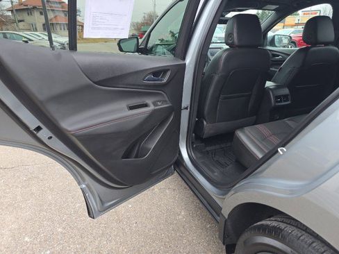 Used 2023 Chevrolet Equinox RS w/ LPO, Floor Liner Package image 31