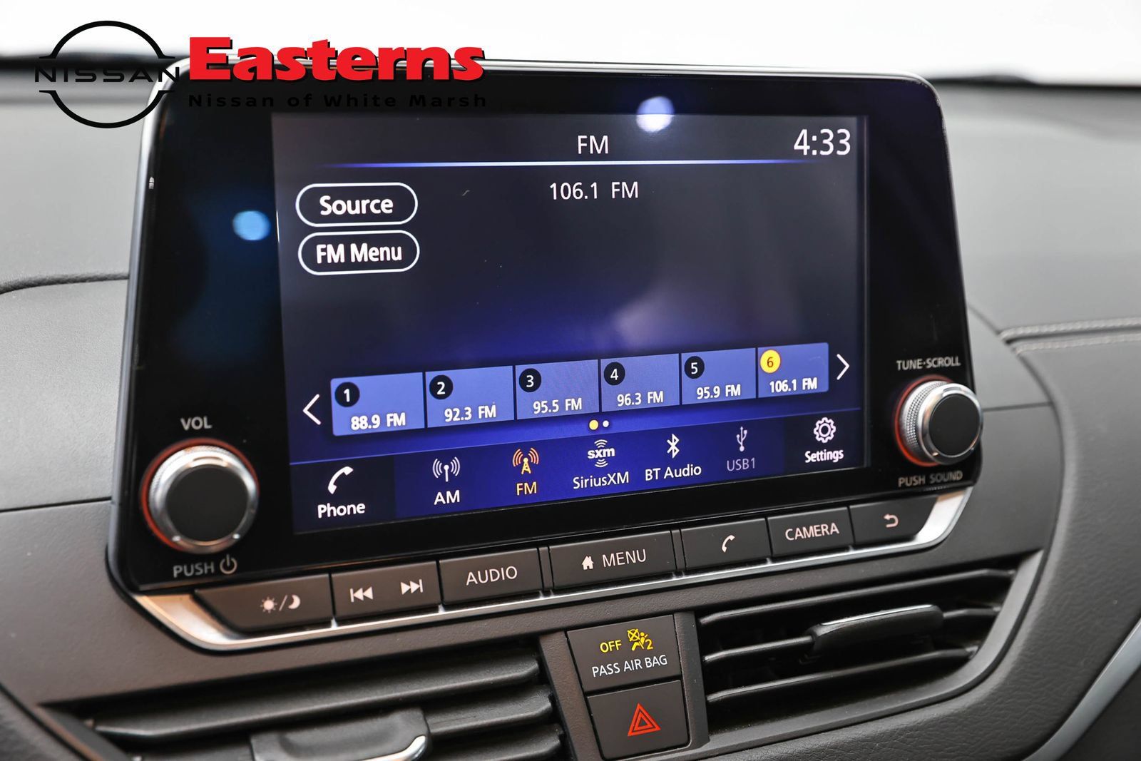 Used 2022 Nissan Altima 2.5 SV w/ SV Premium Package FWD image 18