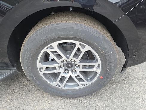 New 2025 Ford Expedition Max Active image 7