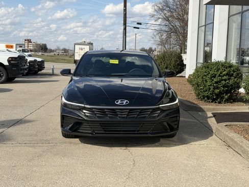 New 2026 Hyundai Elantra Sport FWD image 12