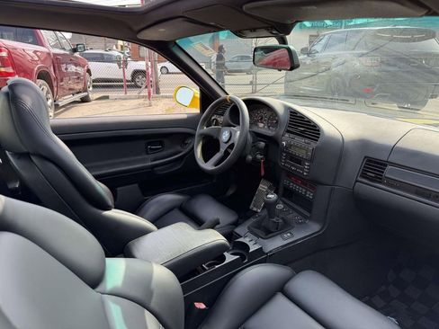 Used 1996 BMW M3 Coupe image 11