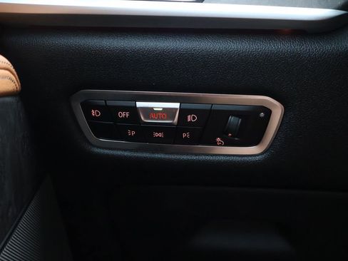 Used 2021 BMW X7 xDrive40i w/ Premium Package image 43