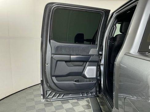 Used 2025 Ford F250 Platinum AWD/4WD image 24
