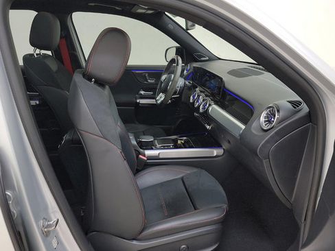 Used 2023 Mercedes-Benz GLB 35 AMG 4MATIC image 6