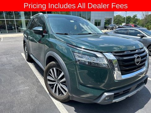 Used 2022 Nissan Pathfinder Platinum w/ Cargo Package AWD/4WD image 1