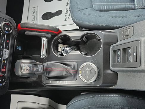 Used 2025 Ford Bronco Heritage Edition image 24