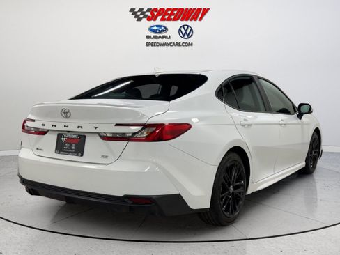 Used 2025 Toyota Camry SE FWD image 6