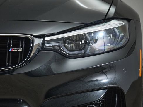 Used 2018 BMW M3 RWD image 17