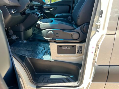 New 2026 Mercedes-Benz Sprinter 2500 image 17