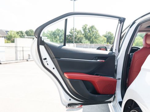 Used 2019 Toyota Camry XSE w/ Carpet Mat Package FWD image 42