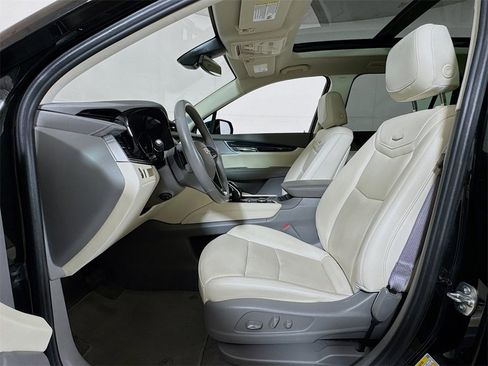 Certified 2025 Cadillac XT6 Premium Luxury image 19