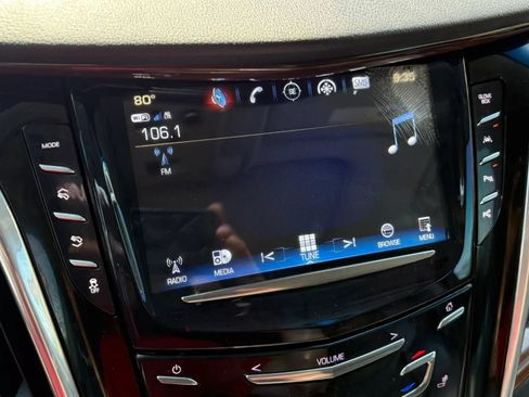 Used 2018 Cadillac Escalade Premium Luxury AWD/4WD image 21