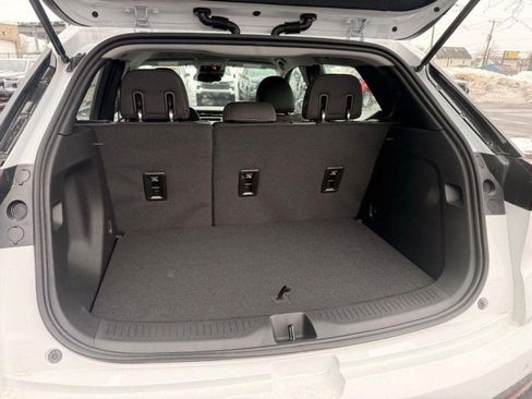 New 2027 Chevrolet Bolt LT w/ Comfort Package FWD image 22