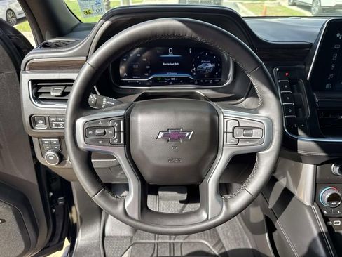 Used 2024 Chevrolet Tahoe Z71 w/ Luxury Package image 25