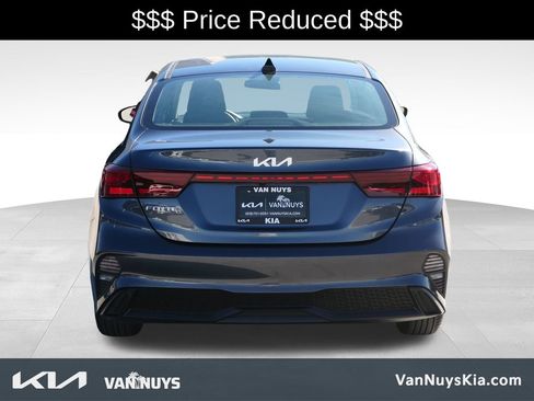 Used 2023 Kia Forte LXS w/ LXS Technology Package image 5