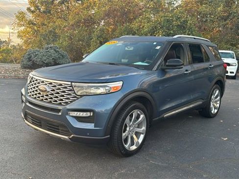 Used 2020 Ford Explorer Platinum w/ Premium Technology Package image 38