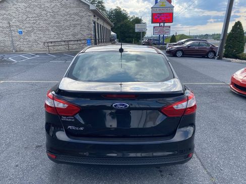 Used 2014 Ford Focus S FWD image 4
