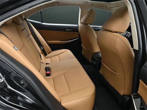 Used 2019 Lexus IS 300 AWD w/ Navigation Package image 17