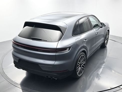 Certified 2026 Porsche Cayenne S AWD/4WD image 38
