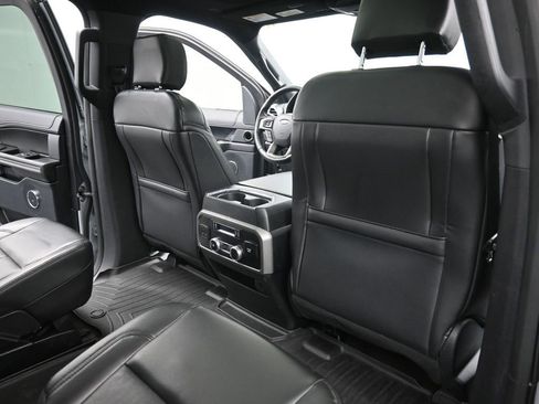Used 2020 Ford Expedition XLT w/ Equipment Group 202A image 12