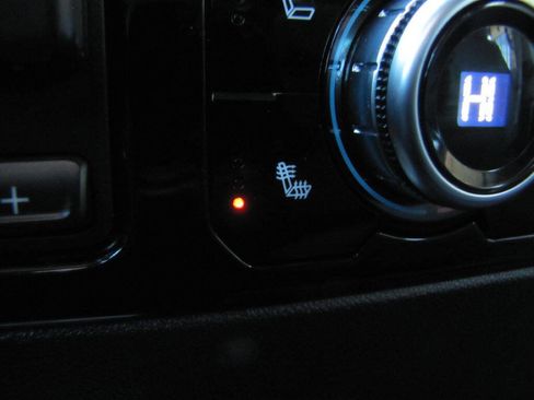 Used 2024 GMC Sierra 2500 SLE w/ SLE Convenience Package image 44