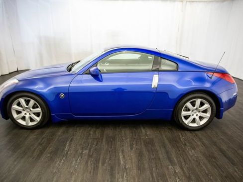 Used 2005 Nissan 350Z Coupe w/ (N93) Cargo Convenience Pkg RWD image 7