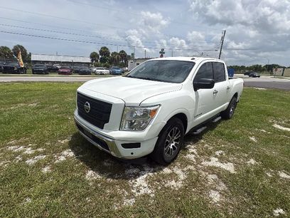 Used 2021 Nissan Titan SV w/ SV Convenience Package