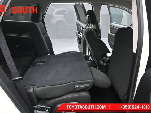 Used 2019 Dodge Journey SE FWD image 32