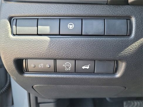 New 2026 Nissan Rogue SV image 9