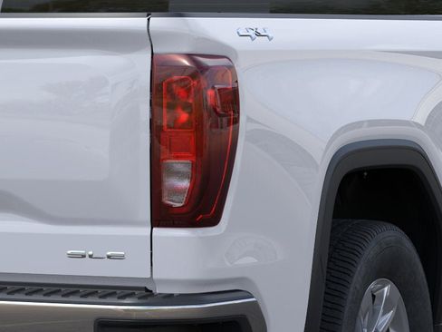 New 2026 GMC Sierra 1500 SLE w/ Preferred Package AWD/4WD image 35