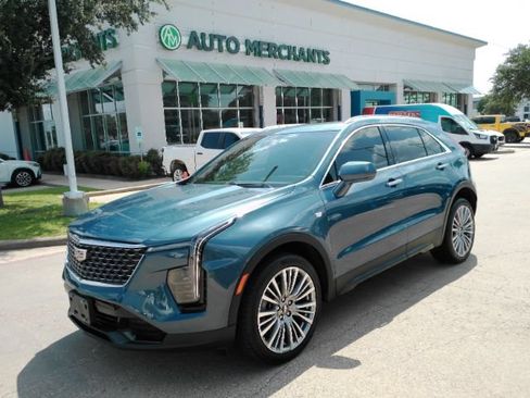 Used 2024 Cadillac XT4 Premium Luxury FWD image 1