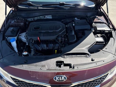 Used 2018 Kia Optima LX w/ 17" Alloy Wheels Package FWD image 29