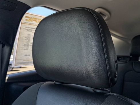 Certified 2024 Chevrolet Trax LT FWD image 51
