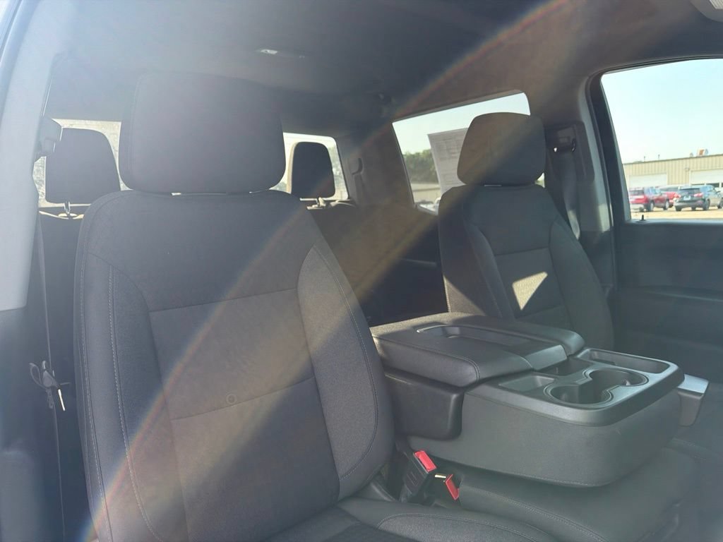 Used 2023 Chevrolet Silverado 1500 Custom AWD/4WD image 11