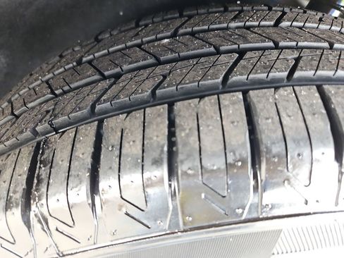 Used 2021 Ford Escape SE image 31