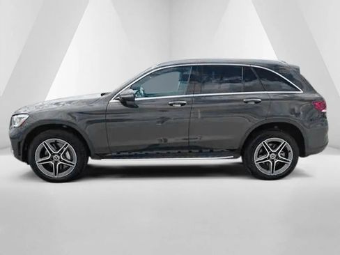 Used 2022 Mercedes-Benz GLC 300 4MATIC image 4