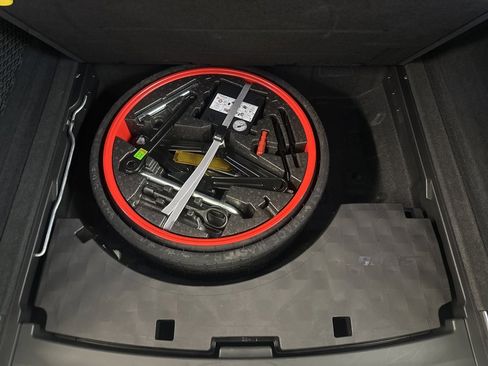 Used 2019 Porsche Cayenne S image 33