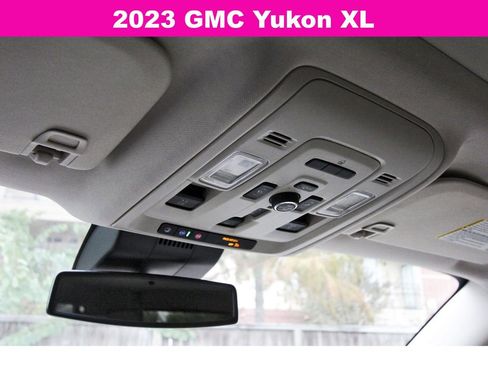 Used 2023 GMC Yukon XL Denali AWD/4WD image 24