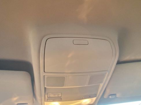 Used 2017 Volkswagen Tiguan S image 20