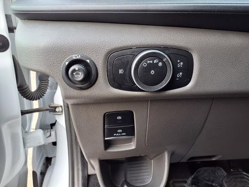 Certified 2024 Ford Transit 350 XLT image 21