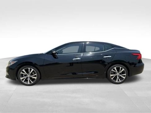 Used 2016 Nissan Maxima Platinum w/ Interior Lighting Package FWD image 6