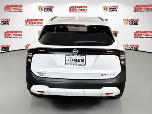 Certified 2025 Nissan Kicks SR AWD/4WD image 14