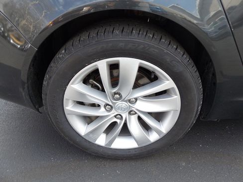 Used 2014 Buick Regal image 32